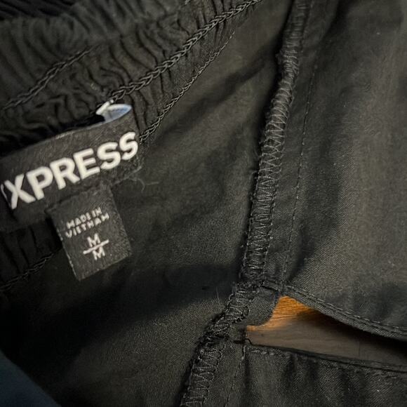 EXPRESS Black Halter Smocked Back Crop Top Medium - Picture 5 of 5